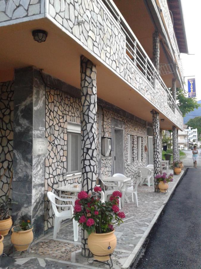 Miltos Rooms Лептокария Екстериор снимка