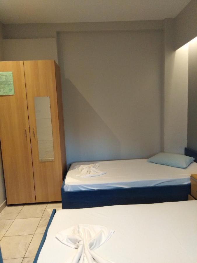 Miltos Rooms Лептокария Екстериор снимка