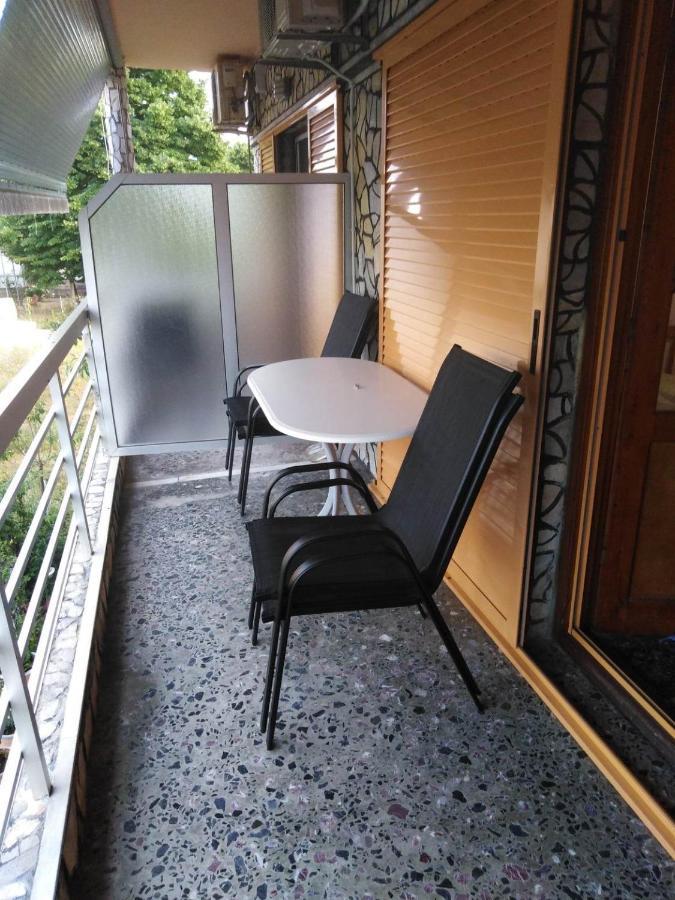 Miltos Rooms Лептокария Екстериор снимка